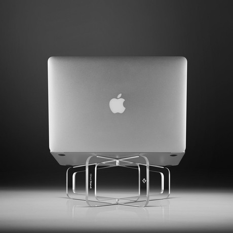 GhostStand // MacBook