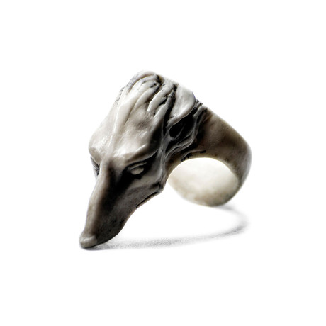 Sighthound Ring // Ivory