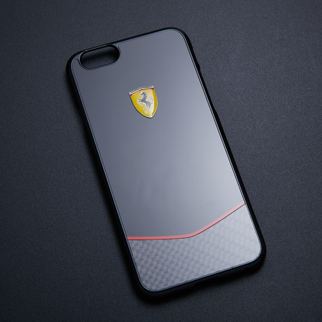 Scuderia Ferrari Hard Case // Black Carbon Fiber Base