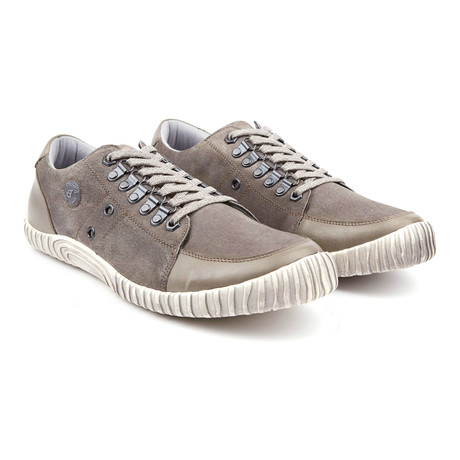Lucky Dog Low-Top Leather Sneaker // Grey