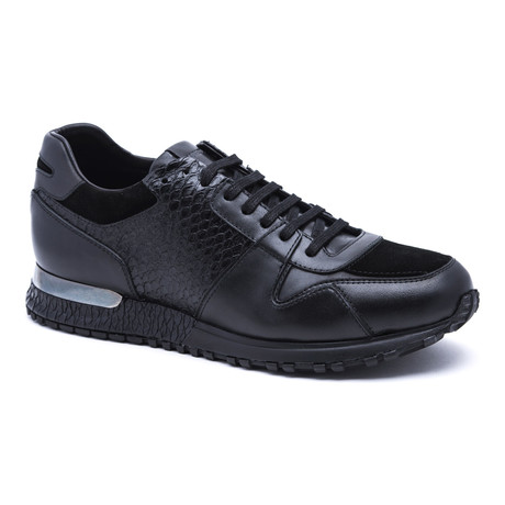 Two-Tone Running-Styled Sneaker // Black