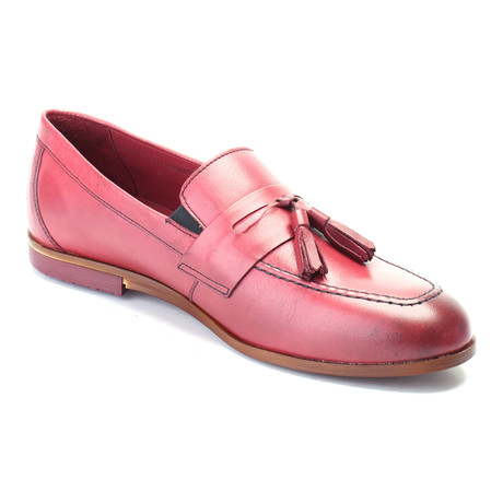 Apron Tassel Loafer // Bordeaux