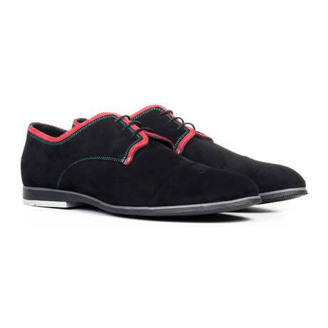 Contrast Piped Captoe Derby // Black + Red