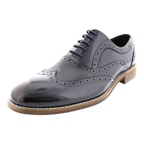 Raleigh Perforated Wing-Tip Oxford // Navy