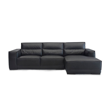Alexis Sectional + Pillows // Right Chaise