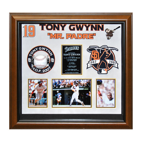 Signed Baseball // Padres Tony Gwynn