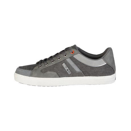 Millbrook Low-Top Sneaker // Grey