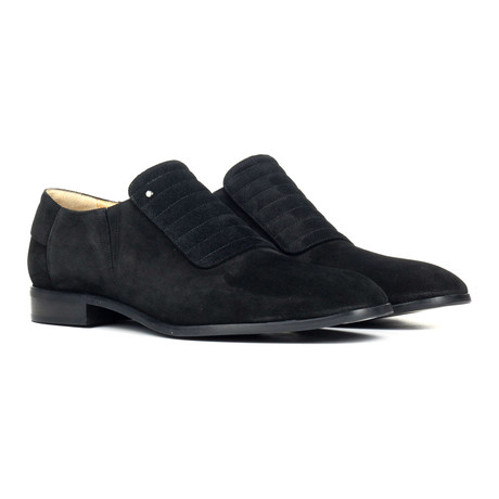 Lace-Less Top Stitched Suede Loafer // Black