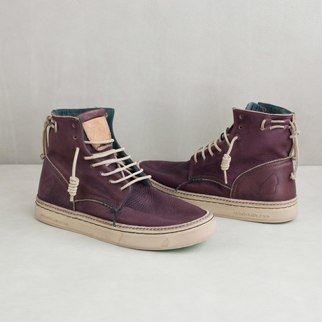 Magadi Lace-Up Boot // Bordeaux