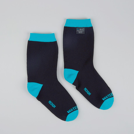 Coolvent Lite Waterproof Socks // Aqua Blue