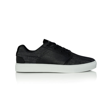 Nemi Low-Top Sneaker // Black