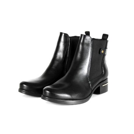 Leather Chelsea Boot // Black