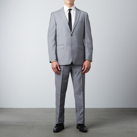 Classic Fit Single Breasted 2-Piece Suit // Light Grey