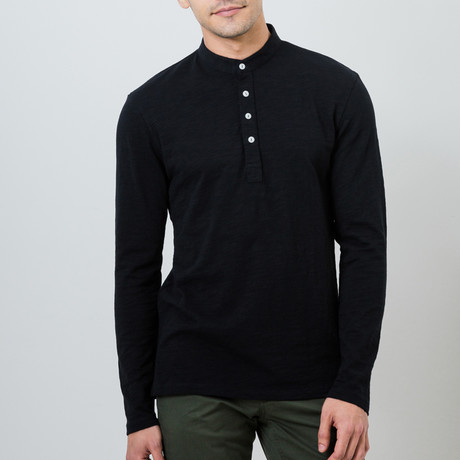 Davos Henley // Black