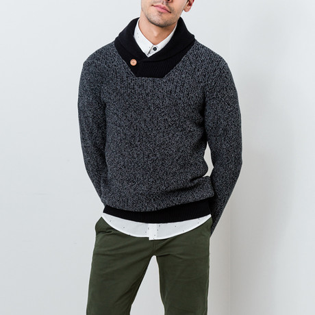 Flinton Sweater // Black