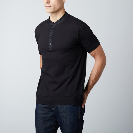 Baker Henley // Black