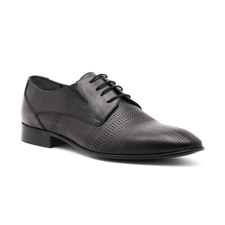 Perforated Derby // Black