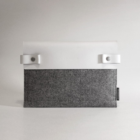 iPad Sleeve w/ Side-Clip // White Leather w/ Grey Wool