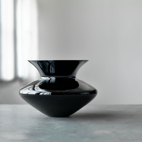 Alev Siesbye Vase- Medium Black