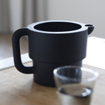 Harpo Carafe // Black