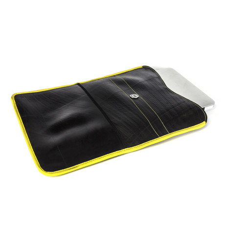 Zalva Tiretube Laptop Cover // Yellow