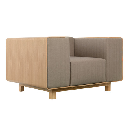 Shell Arm Chair // Oak (Light Upholstery (Cream))