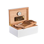 Carrara Medium Deluxe  // 75 cigars