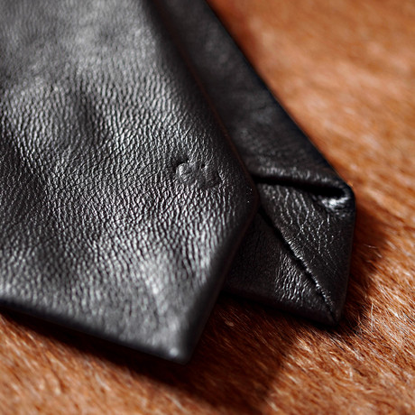 Leather Tie // Noir 