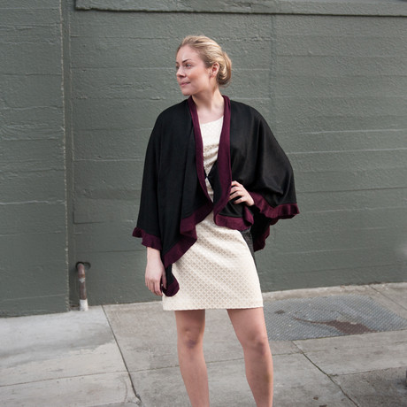 Solid Wrap w/ Ruffle Border // Black & Wine Ruffle (Black + Wine)