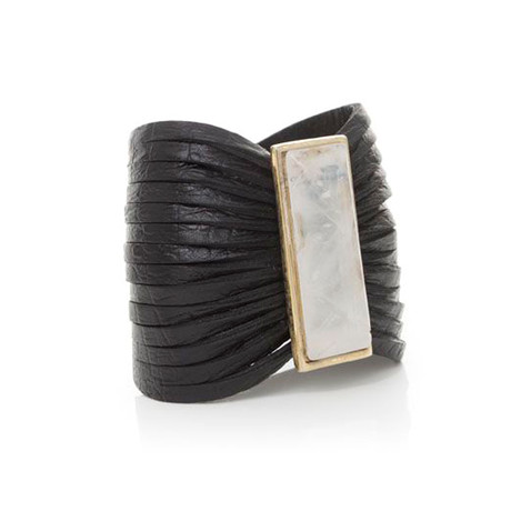 Wings Leather Cuff (Black)