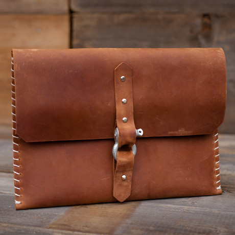 No. 510 iPad Sheath w/ Buckle (Vintage Brown)