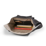 Envelope Courier Pack // Caviar