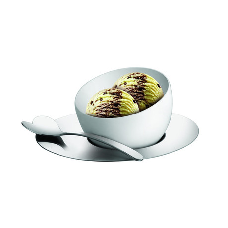 Ice Cream Cup Angled w/ Saucer