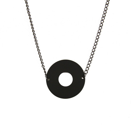Circle Necklace // Matte Black (28.0)