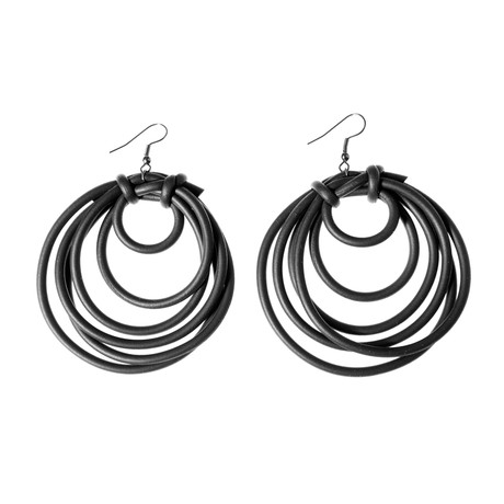 Earrings // Tiered Circles (Black)