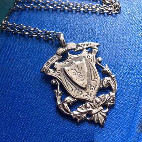 Edwardian Ivy Medallion Necklace