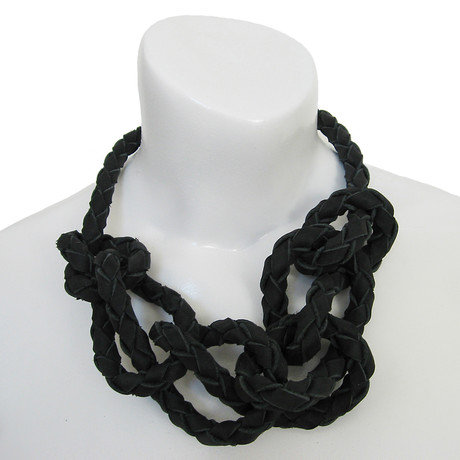Knots Necklace (Black)