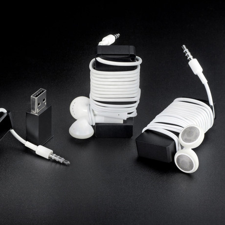 iPhone Stand + USB Flash Drive + Earphone Wire Organizer // Black (8 GB)