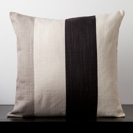 Pillow Kit // Ivory, Gray, Black (18" x 2"W x 18"H, Down Fill)