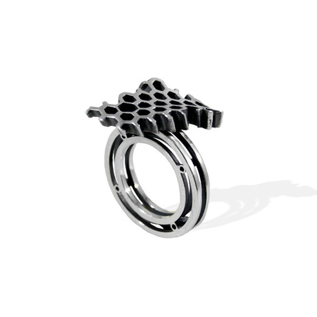 II Honeycomb // Ring // Silver (Size 7)