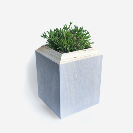 Yield Planter Box // Grey