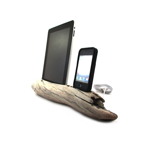 Driftwood Dock for iPhone 4/4S & iPad 3 