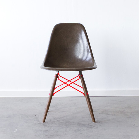 Eames DSW // Brown, Red