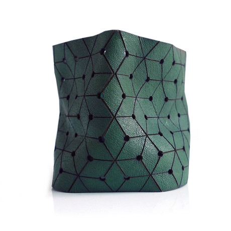 Point and Line III Cuff // Green (7"W)