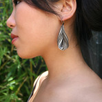 Peel Earrings (Black)