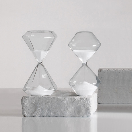 "SI-Time" Shaped Glass Hourglass // White Sand (30 Minutes // Diamond Shaped)
