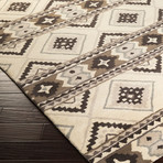 Albuquerque // Mocha, Beige, Aloe (5' x 8')
