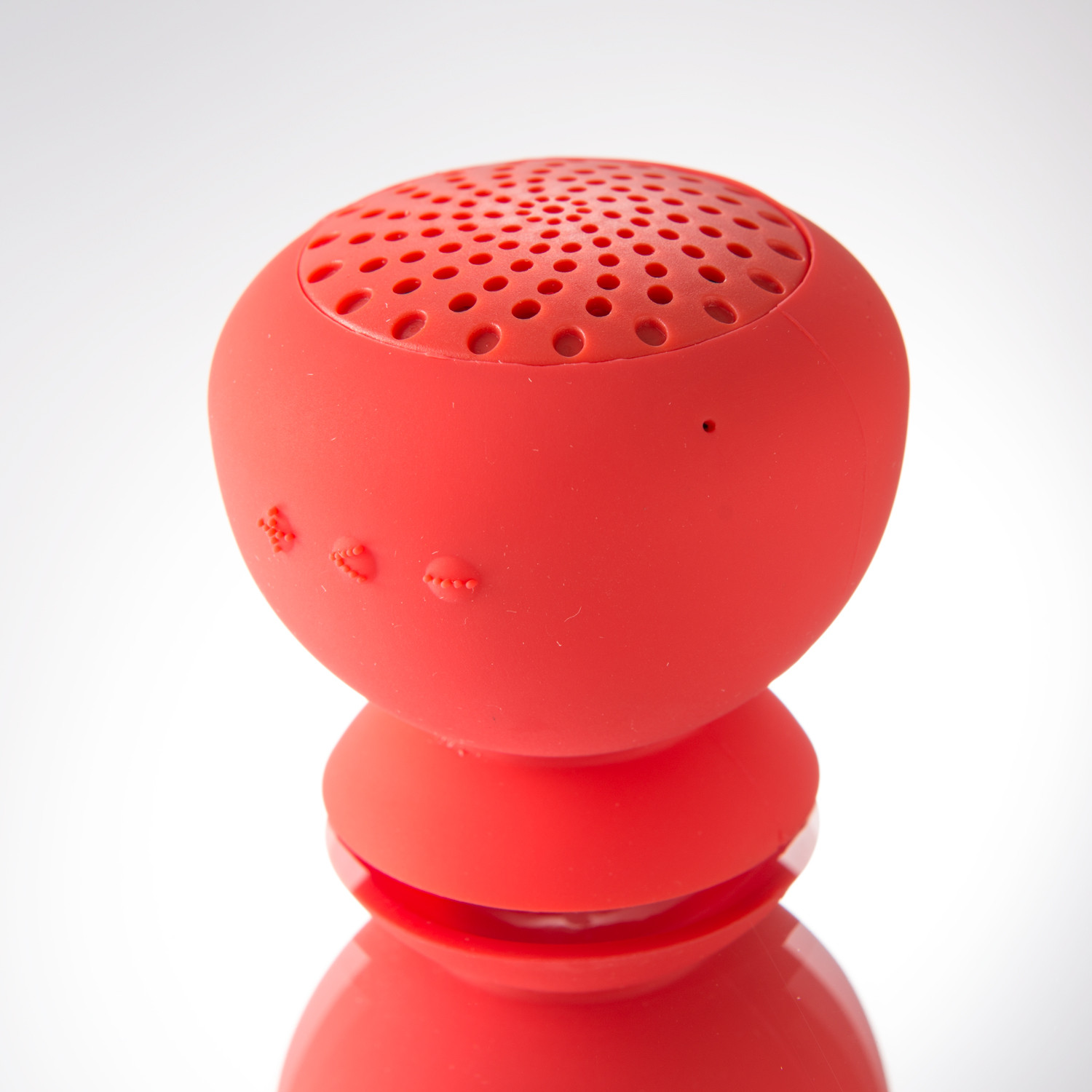 Rebel Water-Resistant Speaker // Red - Rebel Water-Resistant Speakers ...