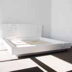 Abaci Bed // White (Standard King)