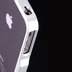 Moat Aluminium Bumper // iPhone 4, 4S (Space Gray)